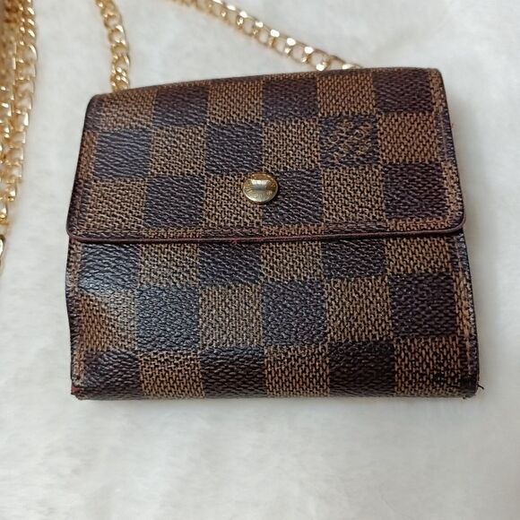 Authentic Louis Vuitton Elise Wallet Good used vintage condition.  Signs… - Picture 2 of 16